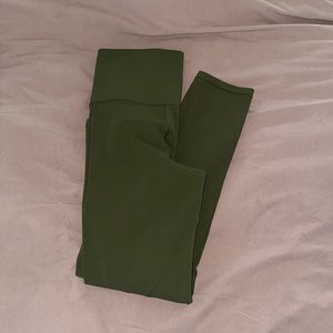 Athleta salutation stash 7/8 legging- worn twice